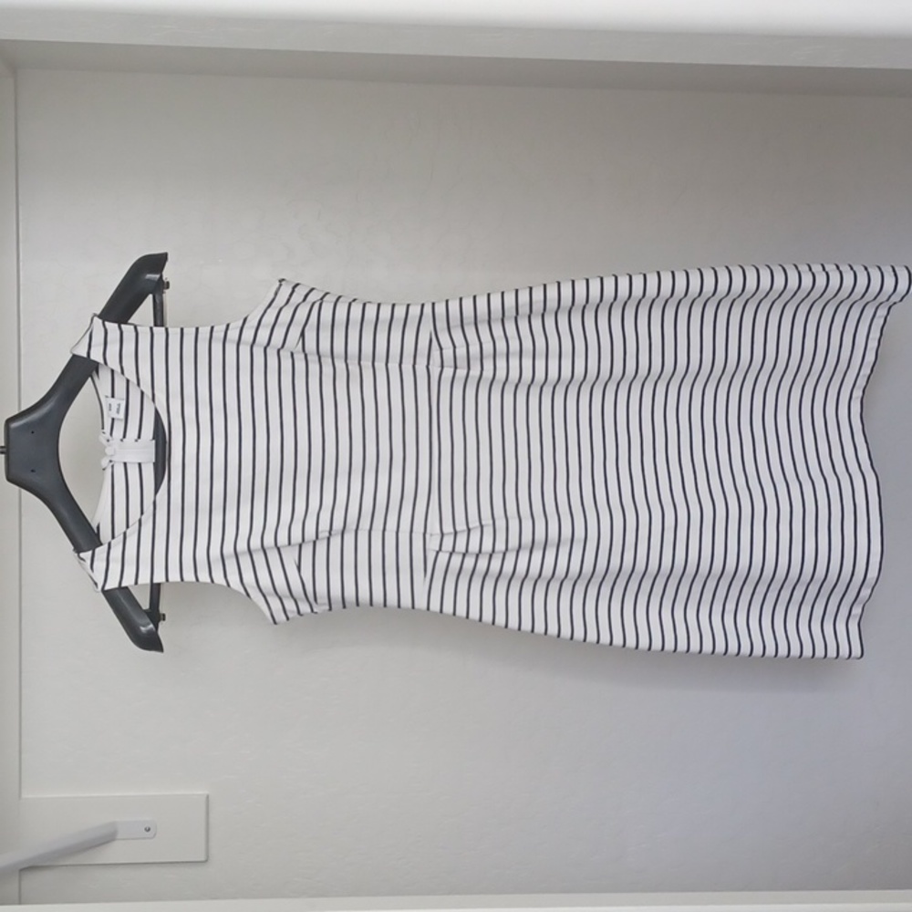 Old Navy White and Black Stripe Sleeveless Dress Womans Size Small